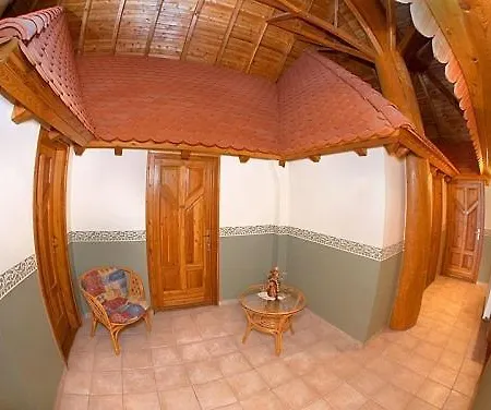 ベッド・アンド・ブレックファスト Tapolca Fogado 3*