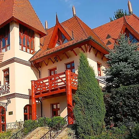 ベッド・アンド・ブレックファスト Tapolca Fogado